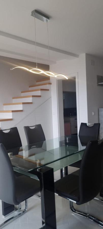 Apartmani Lanterna Krk Town Buitenkant foto